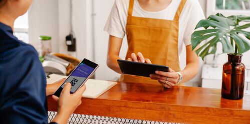 Why do generic retail POS loyalty programs fail for consignment stores?