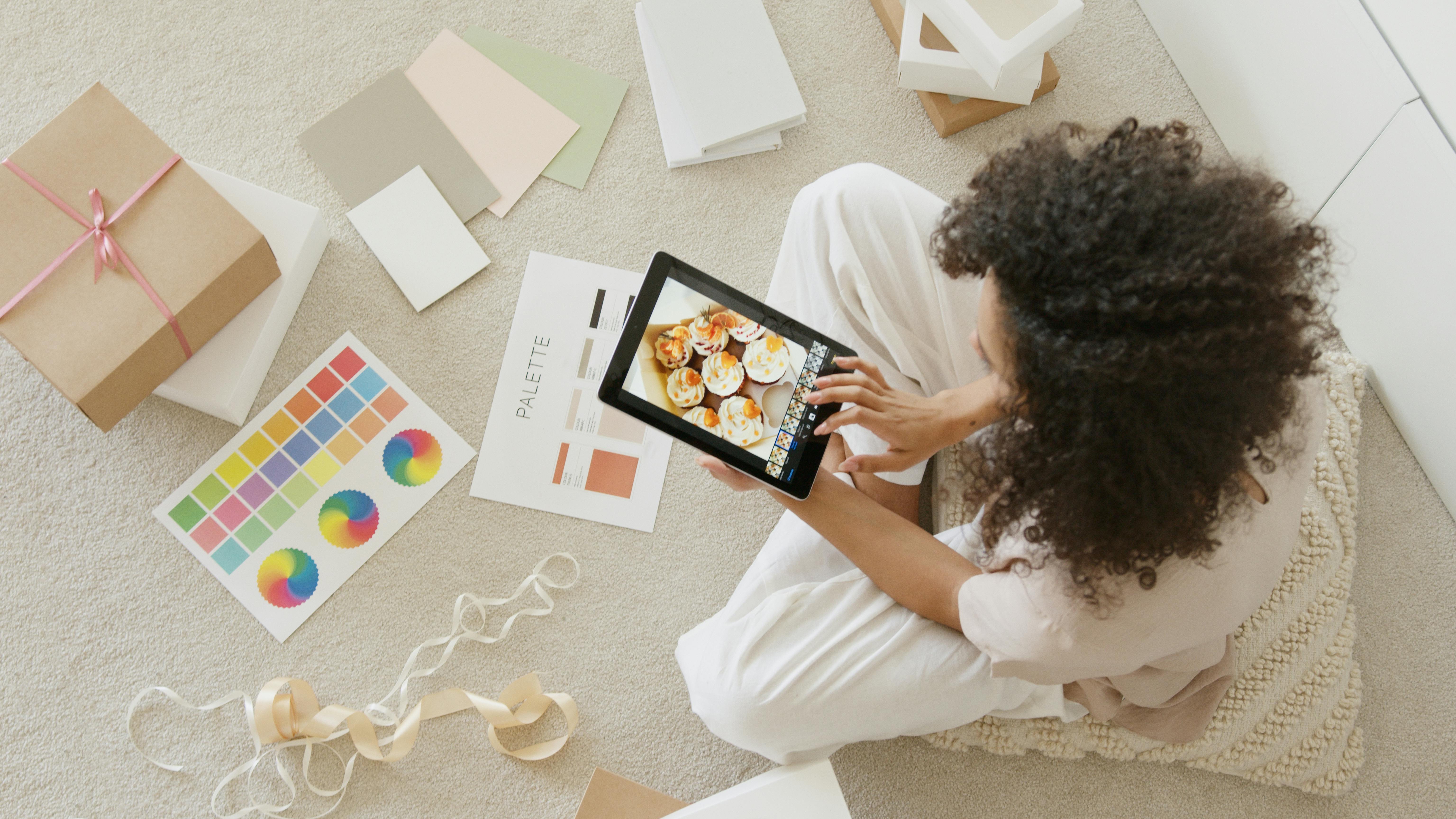 Selling Secondhand Online: Should You Take Your Consignment Store Digital?